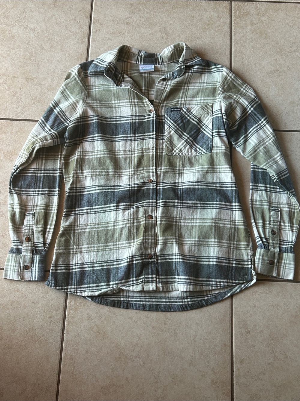 Columbia Calico Basin Women's Flannel Shirt M Green Plaid Button Up Long Sleeve